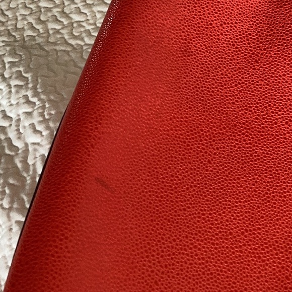 Red Henri Bendel Carlyle bag - Picture 6 of 12